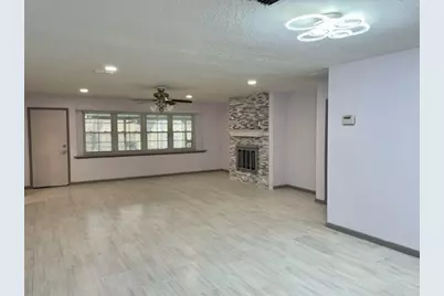 710 Voyager Drive, Houston, TX 77062 - Photo 7