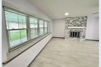 710 Voyager Drive, Houston, TX 77062 - Photo 11