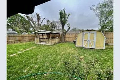 710 Voyager Drive, Houston, TX 77062 - Photo 33