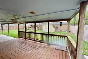 710 Voyager Dr, Houston, TX 77062 - Photo 35