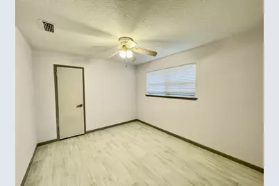 710 Voyager Drive, Houston, TX 77062 - Photo 23