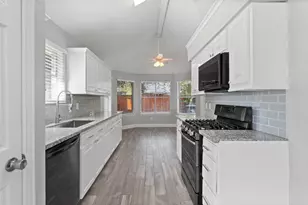 11710 Seawood Dr, Houston, TX 77089 - Photo 7