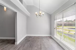 11710 Seawood Dr, Houston, TX 77089 - Photo 9