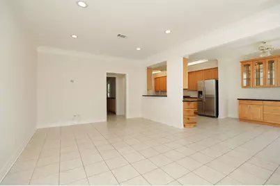 7499 Brompton Street #7499, Houston, TX 77025 - Photo 9