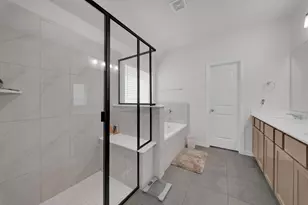 11914 Fletching Stone Ln, Houston, TX 77044 - Photo 9