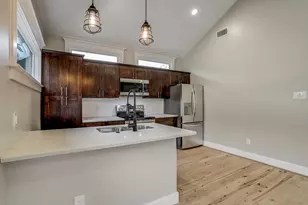 415 E 27th St, Houston, TX 77008 - Photo 5