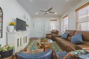 2912 Avenue R, Galveston, TX 77550 - Photo 5