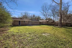 8670 Newfield Ln, Beaumont, TX 77707 - Photo 5