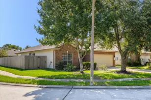 6707 River Ridge Ln, Dickinson, TX 77539 - Photo 1