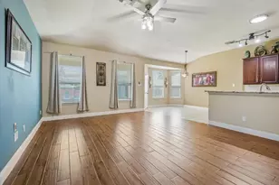 6707 River Ridge Ln, Dickinson, TX 77539 - Photo 5