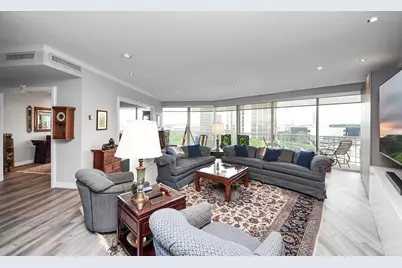 5050 Woodway Drive #7L, Houston, TX 77056 - Photo 13