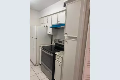 4649 Wild Indigo Street #337, Houston, TX 77027 - Photo 9