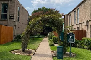 4649 Wild Indigo St, Houston, TX 77027 - Photo 3