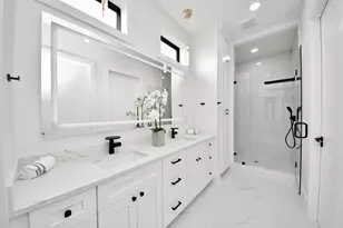 5115 Maple St, Bellaire, TX 77401 - Photo 21