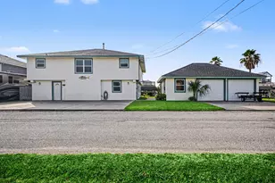 557 Pompano St, Bayou Vista, TX 77563 - Photo 7