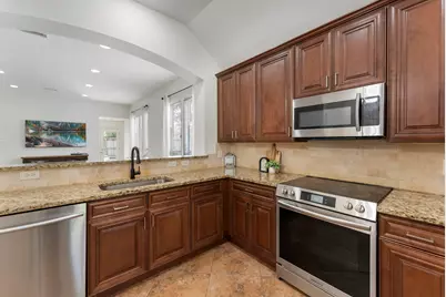 28007 Elijah Hills Lane, Spring, TX 77386 - Photo 9