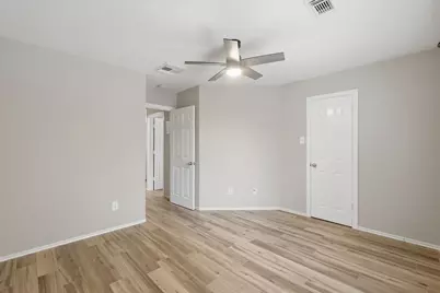 71 S Burberry Park Circle, The Woodlands, TX 77382 - Photo 19
