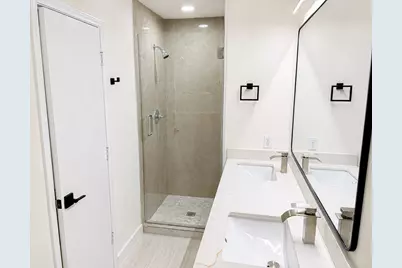 2106 Lakeshore Forest Court, Missouri City, TX 77459 - Photo 19