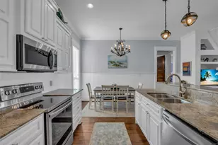 911 Tidelands Dr, Crystal Beach, TX 77650 - Photo 17