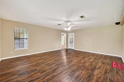 210 Woodhaven Street, Highlands, TX 77562 - Photo 9