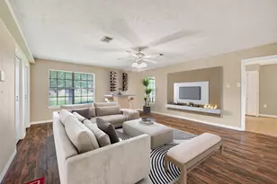 210 Woodhaven St, Highlands, TX 77562 - Photo 7