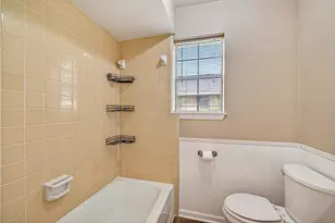 210 Woodhaven St, Highlands, TX 77562 - Photo 35