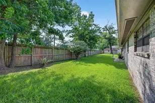 210 Woodhaven St, Highlands, TX 77562 - Photo 47