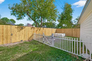 11506 Colonial Trail Dr, Houston, TX 77066 - Photo 41