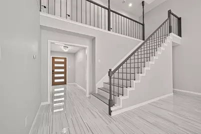 11506 Colonial Trail Drive, Houston, TX 77066 - Photo 9