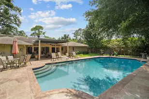 7510 W Briar Rose Dr, Houston, TX 77063 - Photo 33