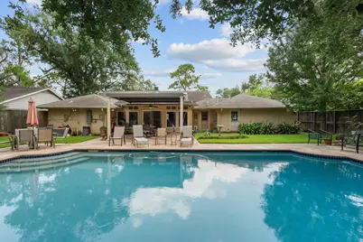 7510 W Briar Rose Drive, Houston, TX 77063 - Photo 35