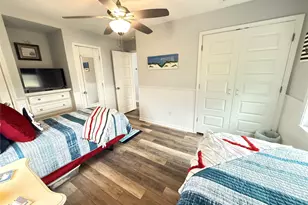 925 S Honeysuckle Dr, Crystal Beach, TX 77650 - Photo 13
