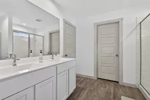 12812 Tokenhouse Ln, Houston, TX 77047 - Photo 17