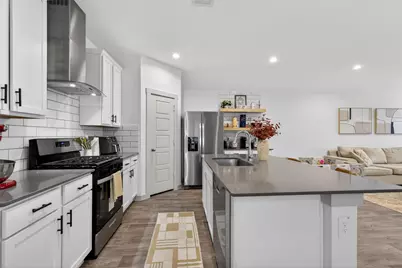 12812 Tokenhouse Lane, Houston, TX 77047 - Photo 9