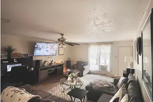 705 Phyllis Ct, Conroe, TX 77303 - Photo 5