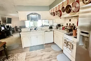 705 Phyllis Ct, Conroe, TX 77303 - Photo 3