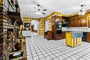 1800 S Magnolia St, Woodville, TX 75979 - Photo 17