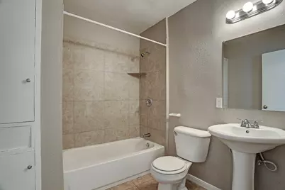 2202 Park Street #03, Houston, TX 77019 - Photo 9