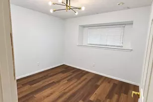 1143 Creekmont Dr, Houston, TX 77091 - Photo 15