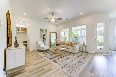 8102 Morning Melody Drive, Houston, TX 77063 - Photo 9