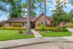 2704 Yorktown Dr, Dickinson, TX 77539 - Photo 3