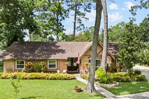 2704 Yorktown Dr, Dickinson, TX 77539 - Photo 1