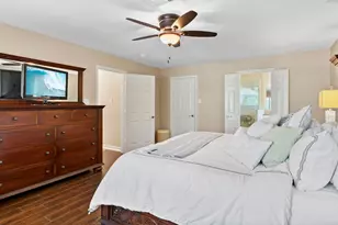 2704 Yorktown Dr, Dickinson, TX 77539 - Photo 17