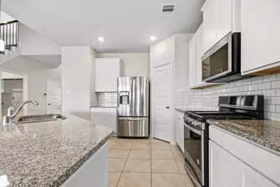 10723 Cliffs View Drive, Rosharon, TX 77583 - Photo 13