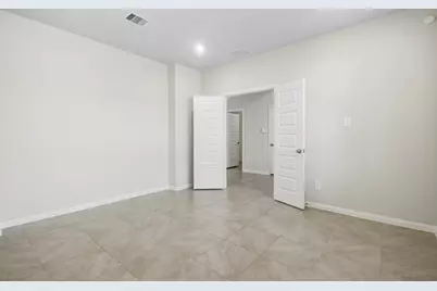 10723 Cliffs View Drive, Rosharon, TX 77583 - Photo 7