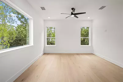 625 Piney Point Road, Houston, TX 77024 - Photo 35