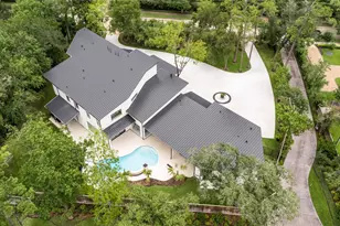 625 Piney Point Rd, Houston, TX 77024 - Photo 1