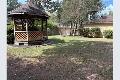 1111 Burning Tree Road, Kingwood, TX 77339 - Photo 35