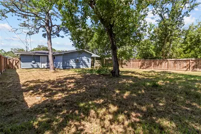 113 Highland Drive, Hitchcock, TX 77563 - Photo 15