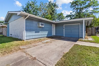 113 Highland Drive, Hitchcock, TX 77563 - Photo 1